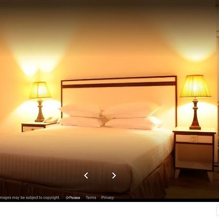 Denver Hotel Sialkot Exterior photo